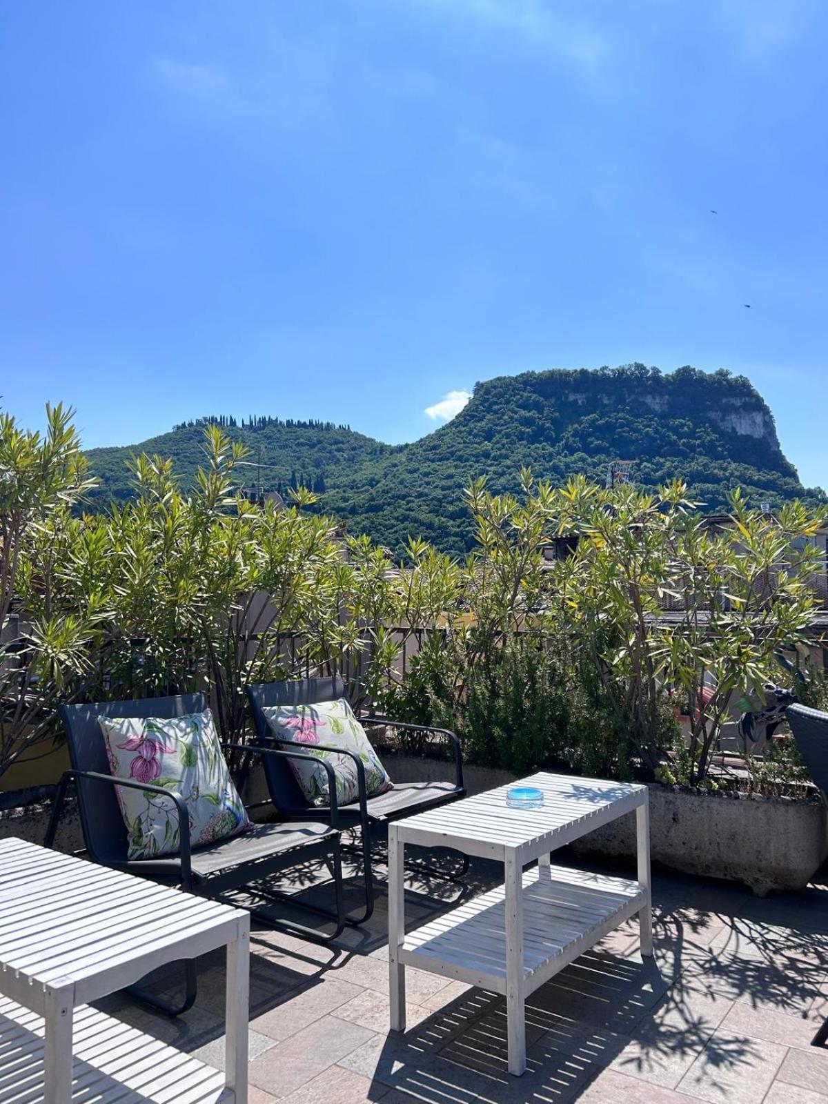 Hotel Casa Cavour Garda  Exterior foto